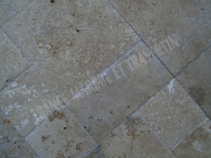 Travertin Walnut Opus Romain