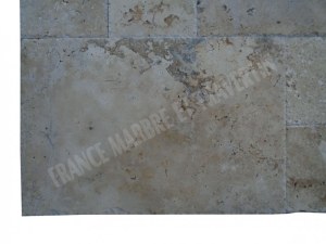 Travertin Walnut Opus Romain