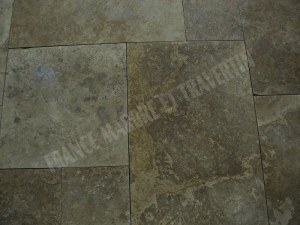 Travertin Walnut Noisette Opus Romain