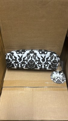 DESTOCKAGE : TROUSSES PLAYBOY NOIR ET BLANC – 648 PIÈCES