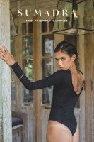 LOT de Vêtement de sport et maillot de bain en matière recyclée