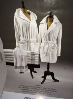 Lot destockage peignoirs homme luxe de la marque Emanuel UNGARO 200 pièces