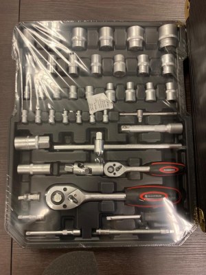 LOT DE VALISES À OUTILS