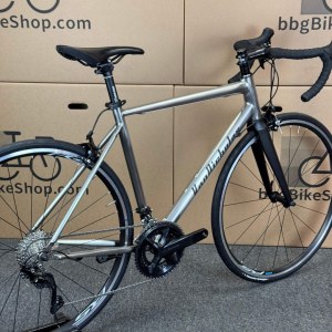 Van Nicholas Titanium Road Bike Mechanical Shimano 105 11-speed  Carbon Fork