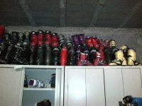 Lot de chaussures de skis