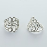 Lots de parures ornées de cristaux SWAROVSKI ELEMENTS - A partir de 2.40€ pièce - Tarif...