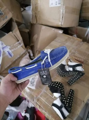 Stock chaussures trés bonne qualité / prix