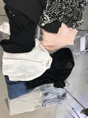 Friperie Femme Enfant qualité Crème / Extra