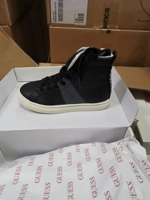 Lot Chaussures Guess