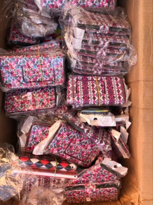 LOT DE 1500 COQUE TELEPHONES UNIVERSELS