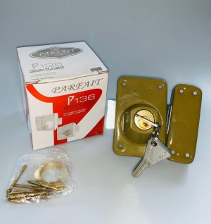 Verrou cylindre ou bouton en laiton