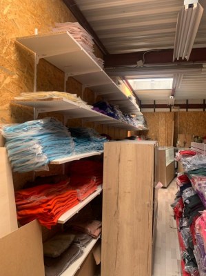 LIQUIDATION STOCK VETEMENT PRET A PORTER FEMME