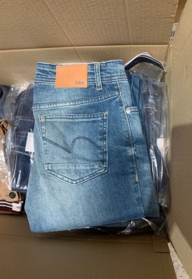 Destockage jeans et pantalon homme grande marque