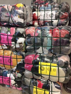 Lot de vêtements friperie