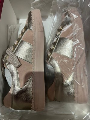 Destockage chaussures femmes San Marina