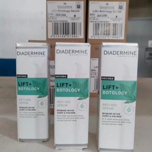 Lot de 3000 cosmetiques de marques