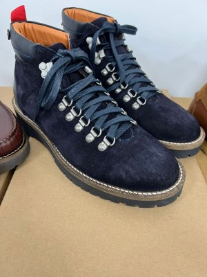 Destockage chaussures de la marque Faguo