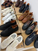 Destockage chaussures de la marque Faguo