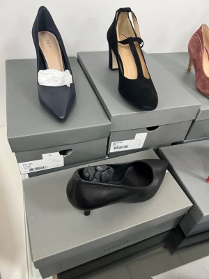 Destockage escarpins de la marque Minelli