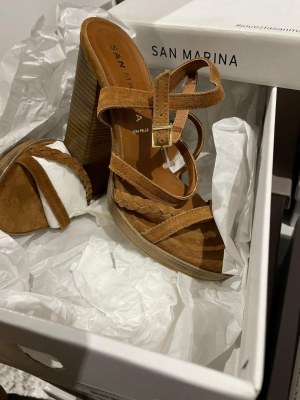 Destockage Sandales femmes en cuir de la marque San Marina