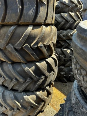 Pneus pour engins
