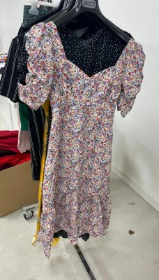 Destockage lots de vêtements grande marque