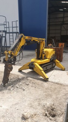 Robot de démolition Brokk 60