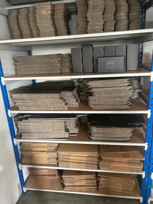 Etagères rayonnages/rack et plaques