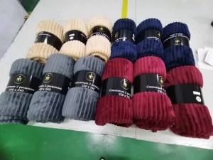 COUVERTURE DESIGN 220 x 240 EXTRA DOUCE