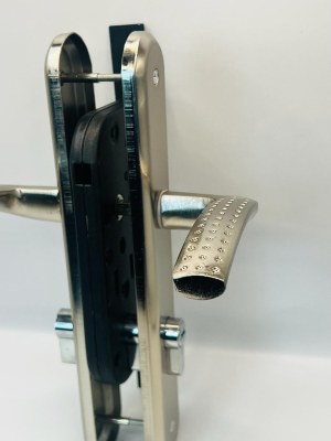 DESTOCKAGE EXCLUSIF  Ensemble Poignées De Porte Inox Cylindre Robson