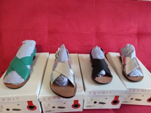 Déstockage Lot de 50 paires de la marques ESPRIT