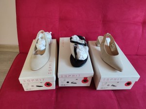 Déstockage Lot de 50 paires de la marques ESPRIT