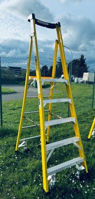 Destockage exclusif  Lot d'Echelle WERNER FG PODIUM W/CASTERS 2T 3T 4T 5T 6T 8T Neuf...