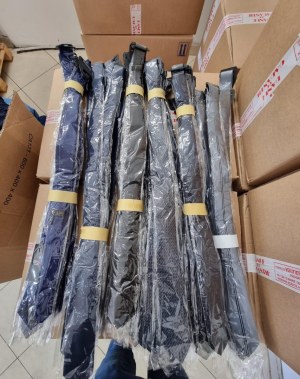 Vente de Cravates – Lot de 150 Pièces, Emballées Individuellement et Prêtes à Vendre