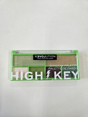 Petites palettes de maquillage REVOLUTION - à saisir Prix mini 1€20 - prix public 7€90