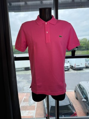 Polos Lacoste Classic L1212 en destockage gros : 400 pièces originales à 45€ pièce seul...