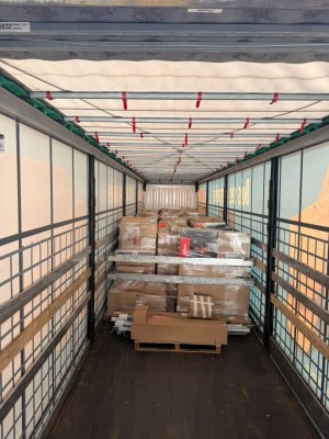 URGENT – Lot liquidation palettisé – 7 500+ pièces – Stock premium – Belfort