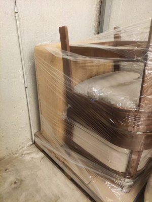 MEUBLES DE QUALITÉ RECONDITIONNÉS – CAMIONS COMPLETS