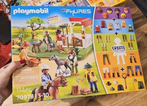 Destockage de divers JOUETS ''Playmobil''